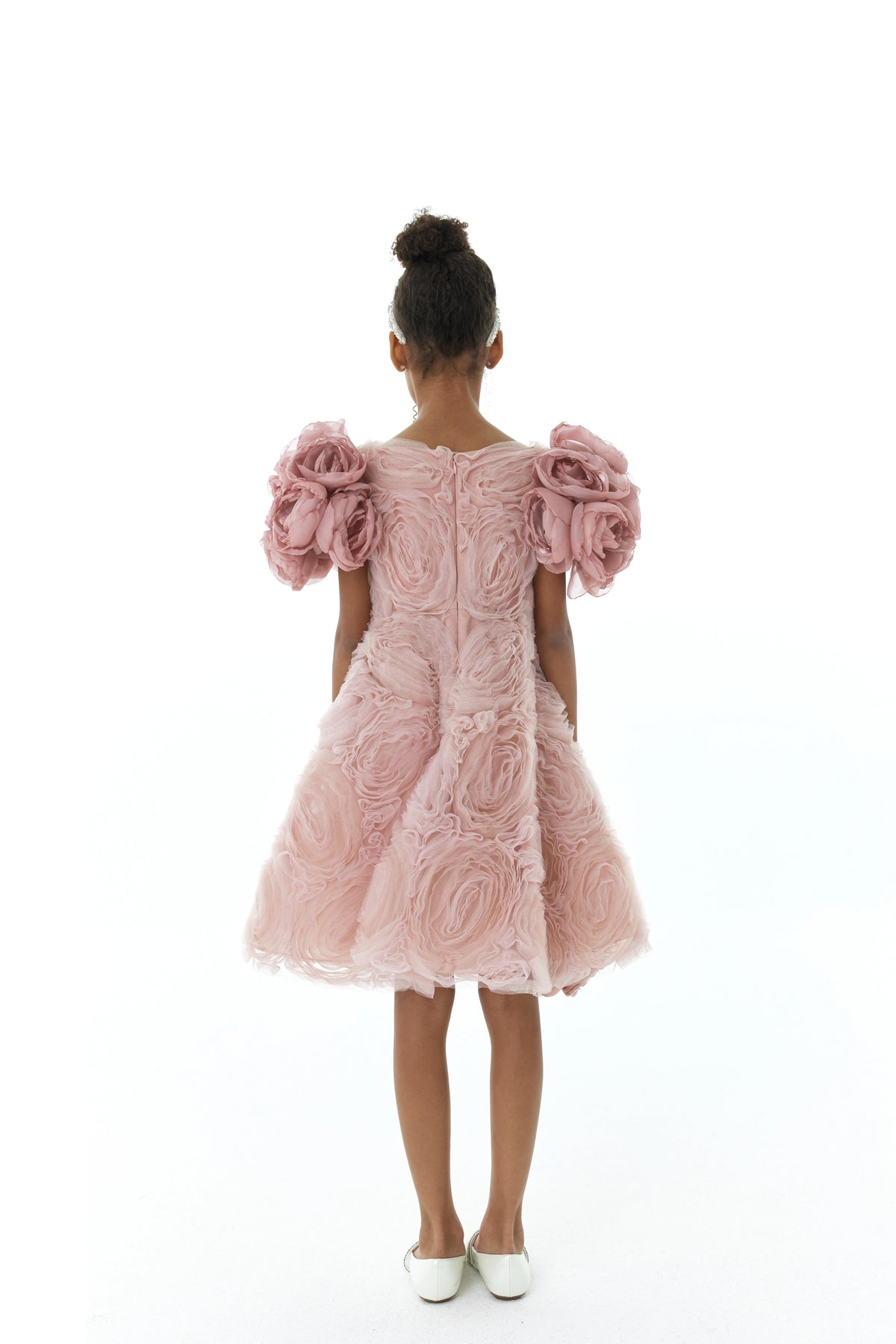 LOOK 32